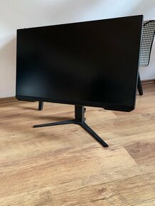 27”Samsung Odyssey G32A - 3