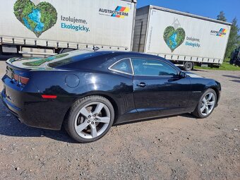 Chevrolet camaro 6.2 v8 v manuálu - 3