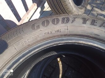 Goodyear Efficient grip performance 215/55 R17 94 V - 3