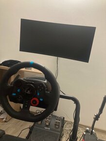 Playseat + Logitech G29 - 3