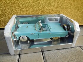 1956 Ford Thunderbird - 1/18 Revell - 3