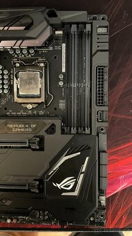 ASUS ROG MAXIMUS IX CODE + i7-7700K (4C/8T) - 3