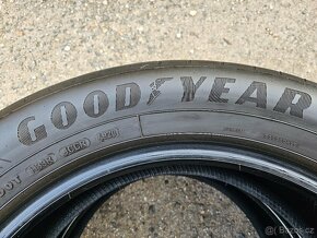 2 Letní pneumatiky Good Year EfficientGrip Perf. 215/55 R17 - 3