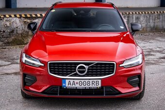 Volvo V60 D3 R-Design 6MT - 3