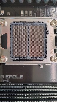 GIGABYTE B650 EAGLE - 3