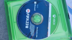 FIFA 23 XBOX one + steelbook - 3