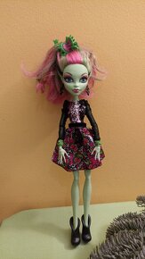 Monster high květinová Venus - 3