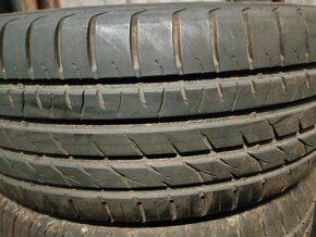 Pneu 265/50R20 - 3