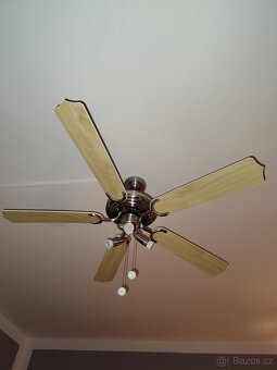 Stropní ventilátor se světlem - 3