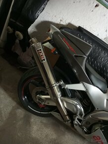 Aprilia Rsv 1000 - 3