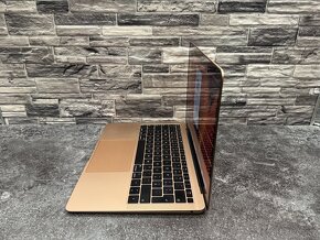 MacBook Air 13" 2018 i5 / 8GB / 256GB - 3