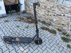 Elektrická koloběžka Ninebot by Segway MAX G2 E - 3