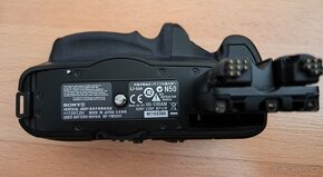 Sony bateriový grip VG-C90AM pro A900/A800 - 3