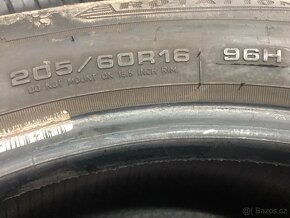 Pneu 205/60 R16 - 3