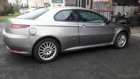 Alfa Romeo GT 1.9 JTD 110 kW rok výroby 2004 - 3