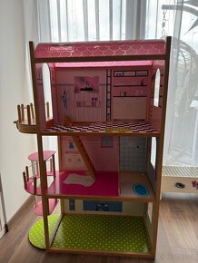 Velký dřevěný domeček pro Barbie s vybavením a výtahem - 3