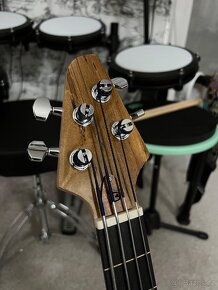 Mini elektrická fretless baskytara Tiny Boy Bass TBP-3450NSM - 3