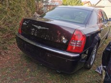 Prodám díly Chrysler 300C 5.7Hemi - 3