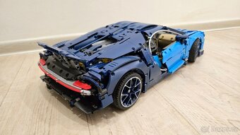 LEGO Technic 42083 Bugatti Chiron - 3