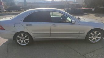 Mercedes-Benz  C 2.6 benzin - 3