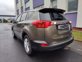 Toyota RAV4 2,2 D4-D AWD / servis / ČR / - 3