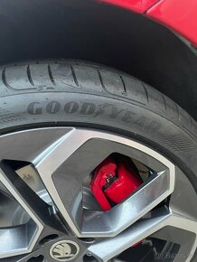 pneu 225/40 r19 Goodyear - letní na ŠKODA - 3