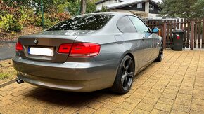 BMW 320D Coupe manual - 3