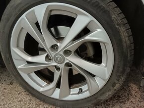 Opel Astra K 225/45 R17 - 3