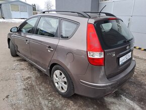 HYUNDAI i30 1.6i combi, r.12, po 1. majiteli ĆR, TOP CENA - 3