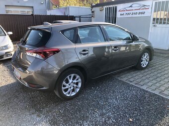 Toyota Auris 1.8 Hybrid - 3