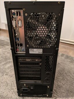 PC AMD Phenom II X4 955 + GTX 550TI - 3