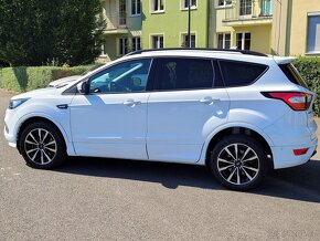 Ford Kuga 2,0tdci 4x4 ST LINE, top výbava, málo najeto - 3