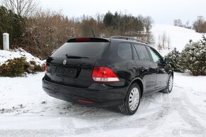 Volkswagen Golf 1,6 MPi Trendline, 1 Majitel, Serviska - 3