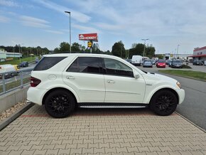 Mercedes Benz ML63 AMG - 3