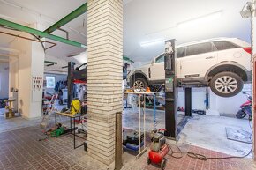 Přenechání zařízeného autoservisu, Hovorčovice, ev.č. 00267 - 3