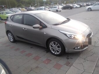 Kia Ceed 1.4i - 3