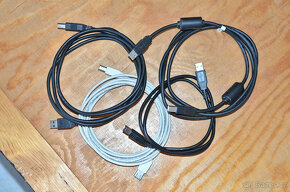 Počítačové kabely a redukce (napájecí, USB, VGA, PS/2, atd.) - 3