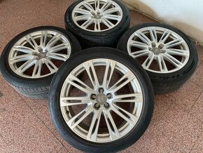 Originální Alu kola Audi 5x112 r20 letní pneu 4mm - - 3