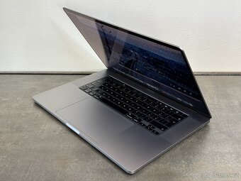 MacBook Pro 16" 2019 i7 / 512GB / 16GB / SG - 3