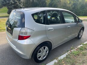 Honda Jazz 1,2i 16V 66kW Servo Klima jen 57tkm - 3