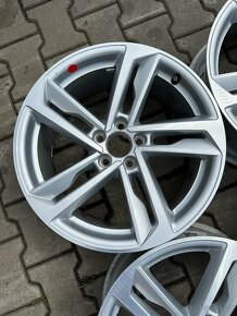 ALU AUDI A1 5x100r17 7,5J ET 46 - 3