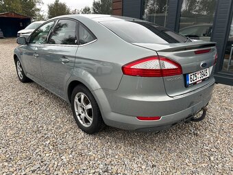 Ford Mondeo, 2.0i Ghia kamera, tažné VELMI DOBRÝ STAV - 3