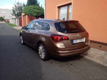 Opel Astra sports tourer 1.4 turbo 88 kw - 3