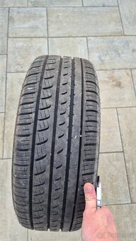 Rezervní kolo 215/55 R17 94W - 3