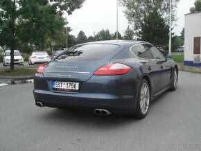 Porsche Panamera 4S V8 - 3