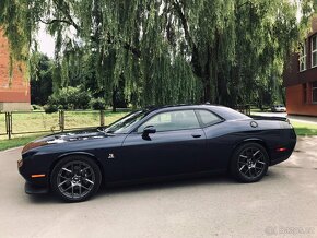 Dodge Challenger 6.4  r.v.2017 Full vybava - 3