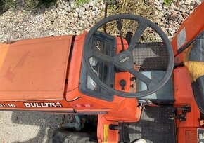 Japonský malotraktor Kubota ZB1-16 + se stříškou - 3