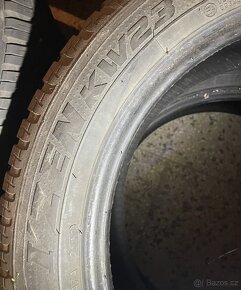 Pneu 205/55 R16 Kumho - 3