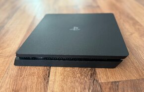 Sony Playstation 4 Slim 500 GB - 3