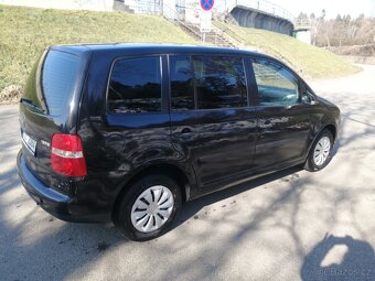 VW TOURAN 1,6 FSi - 3